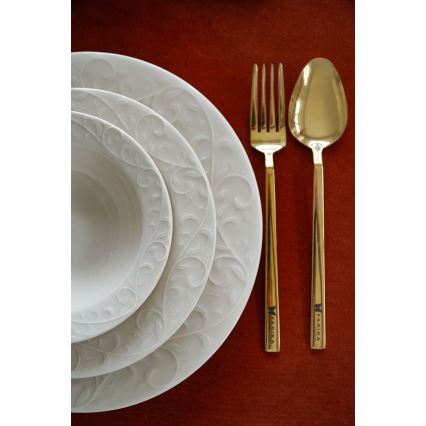 18-częściowy biały komplet obiadowy z porcelany