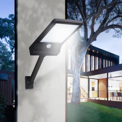 Aigostar - LED Solarna lampa uliczna z czujnikiem LED/2,3W/5,5V 1800 mAh IP65