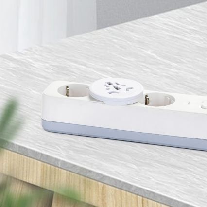 Aigostar - Podróżny adapter do UE, biały