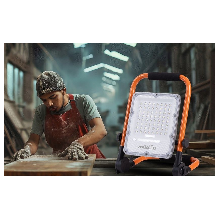 Ładowalny ściemnialny reflektor LED ze statywem LED/50W/3,2V 4500K 5000 mAh IP65 pomarańczowy