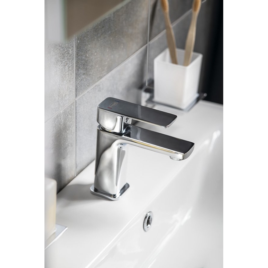 Aqualine - Kran do umywalki FACTOR chrom błyszczący