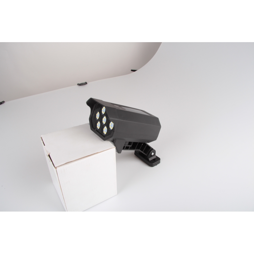 Atrapa kamery bezpieczeństwa LED z czujnikiem i panelem solarnym LED/5W/5,5V 800 mAh IP65 + pilot zdalnego sterowania