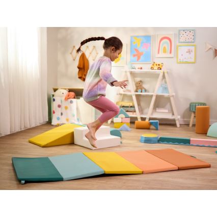 B-Toys - Piankowa składana mata WONDERTUMBLE 72x175 cm