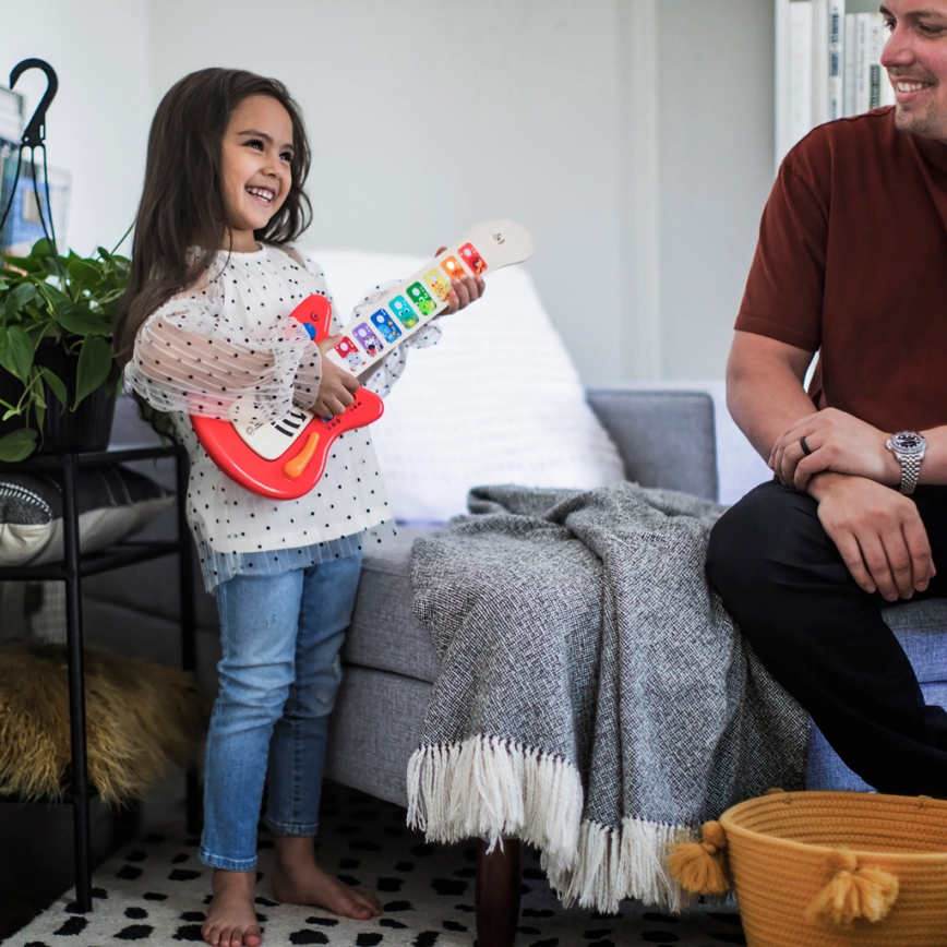 Baby Einstein - Drewniana zabawka muzyczna MAGIC TOUCH gitara 3xAA