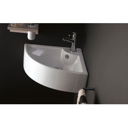 Bathco 0043 - Umywalka narożna wisząca OPORTO 64,5x47 cm porcelana/biała