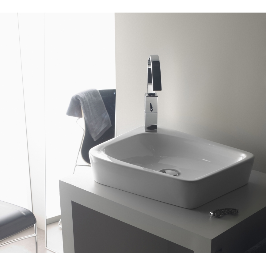 Bathco 4001 - Umywalka nablatowa ARAGON 50x40,5 cm porcelana/biały