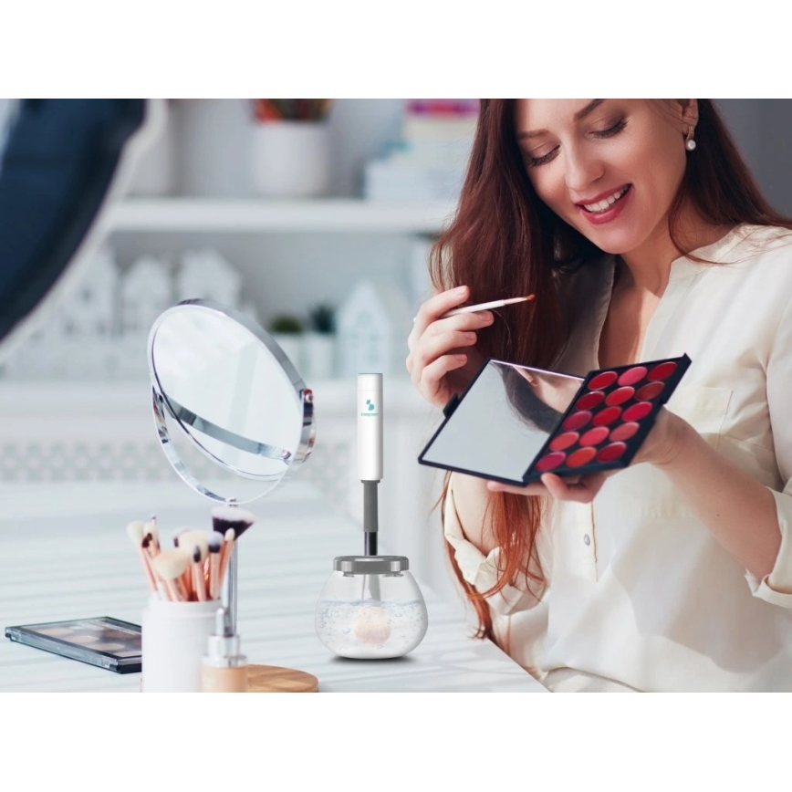 Beper - Czyściciel pędzli do makijażu 2xAAA