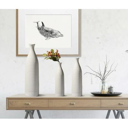 Biały ceramiczny wazon 25 cm