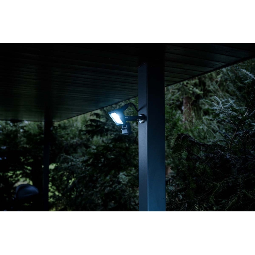 Brennenstuhl - Reflektor zewnętrzny LED z czujnikiem LED/10W/230V 6500K IP65
