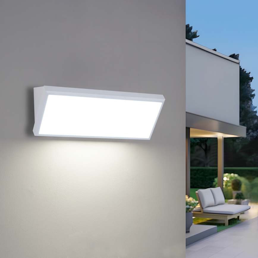 Brilagi - Zewnętrzny kinkiet LED TRIANGLE/42W/230V 45 cm biały IP65