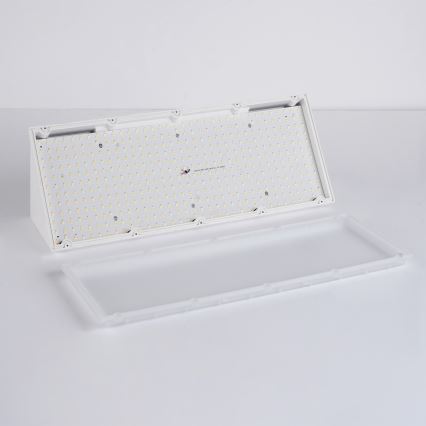 Brilagi - Zewnętrzny kinkiet LED TRIANGLE/42W/230V 45 cm biały IP65