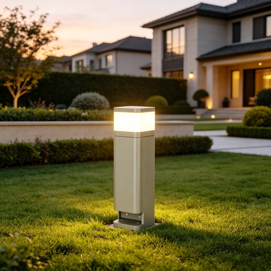 BRILAGI - Lampa zewnętrzna z 2 gniazdami SCHUKO PILLAR 1xG9/11W/230V IP44 szara