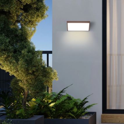 Brilagi - LED zewnętrzny kinkiet z czujnikiem TRIANGLE LED/20W/230V brązowy IP65