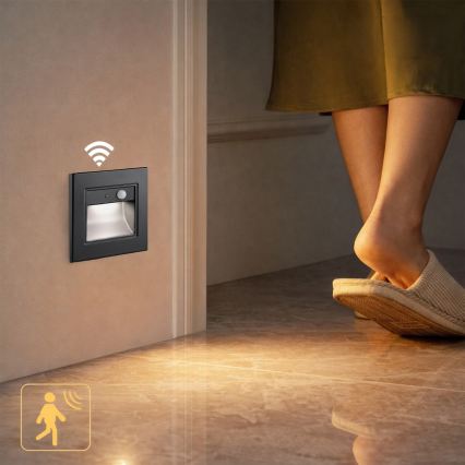 Brilagi - Oprawa schodowa LED z czujnikiem STEP LIGHT LED/1,5W/230V IP44 czarna