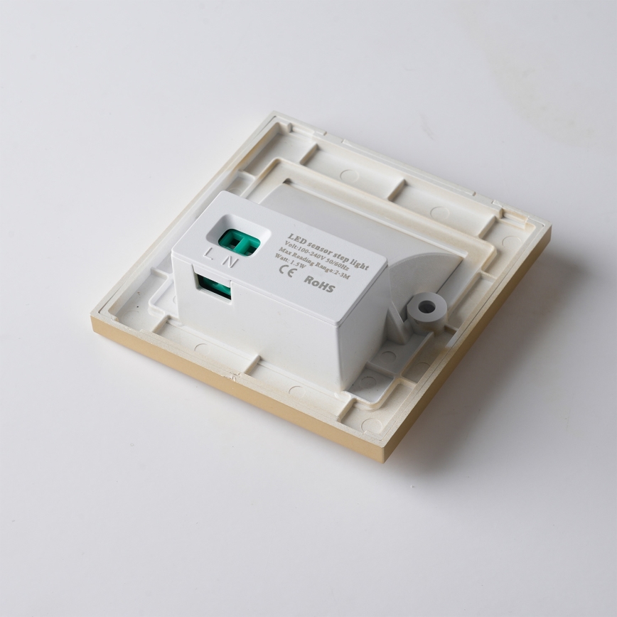 Brilagi - Oprawa schodowa LED z czujnikiem STEP LIGHT LED/1,5W/230V IP44 złota