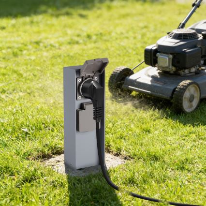 Brilagi - Słupek zewnętrzny PILLAR z 2 gniazdami SCHUKO, 230V, IP44, srebrny