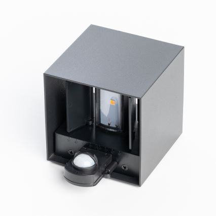 BRILAGI - Zewnętrzna oprawa ścienna LED z czujnikiem CUBE LED/6W/230V antracyt IP65
