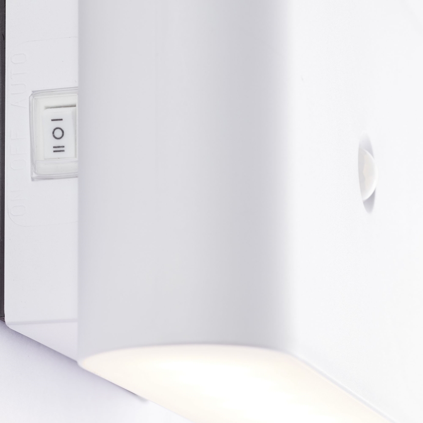 Brilliant - LED zewnętrzny akumulatorowy kinkiet z czujnikiem XINO LED/3W/5V IP44 biały