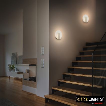 Briloner 3889012 - LED Kinkiet ładowalny z czujnikiem ruchu i zmierzchu TARO LED/2,5W/5V 1800 mAh matowy chrom