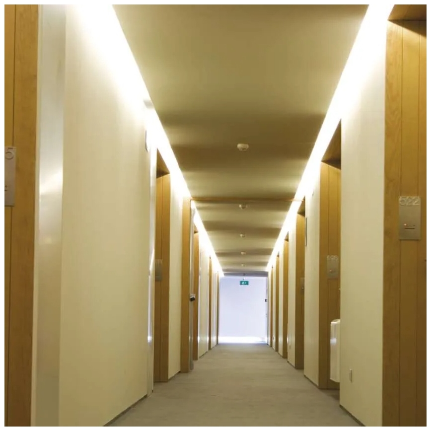 Czujka dymu zasilana 2× bateriami AA