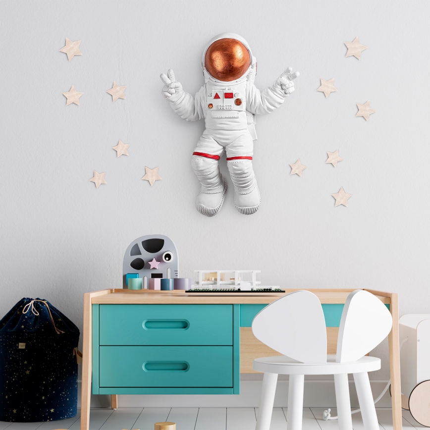 Dekoracja ścienna 47x35 cm astronaut miedziany