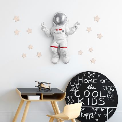 Dekoracja ścienna 47x35 cm astronaut srebrny