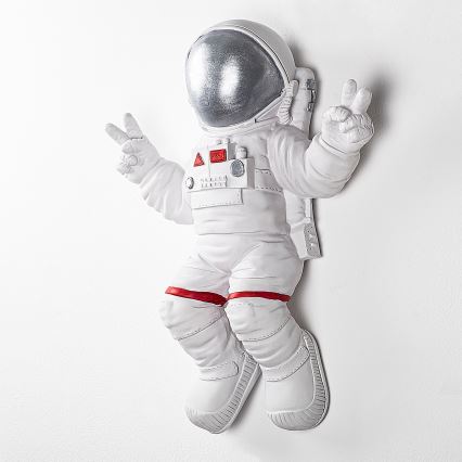 Dekoracja ścienna 47x35 cm astronaut srebrny