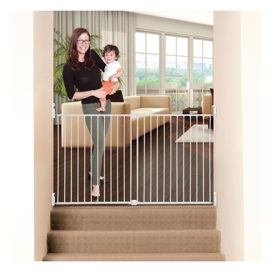 Dreambaby - Barierka zabezpieczająca BROADWAY 76-134,5 cm biała