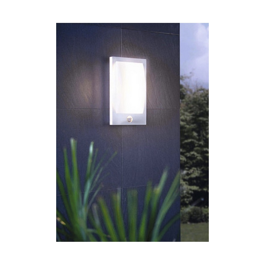 Eglo 79213 - Kinkiet zewnętrzny z czujnikiem VERRES 1xE27/12W/230V IP44 matowy chrom