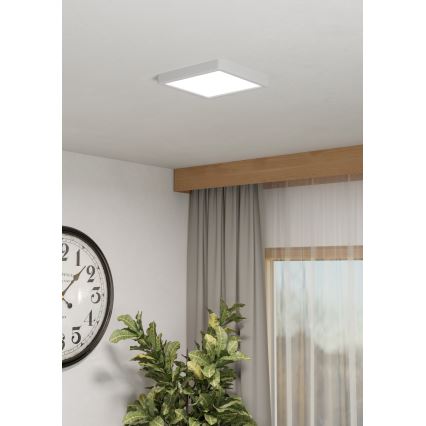 Eglo - LED RGBW ściemnialny sufitowy plafon łazienkowy LED/10,5W/230V 2700-6500K 22x22 cm IP44 biały