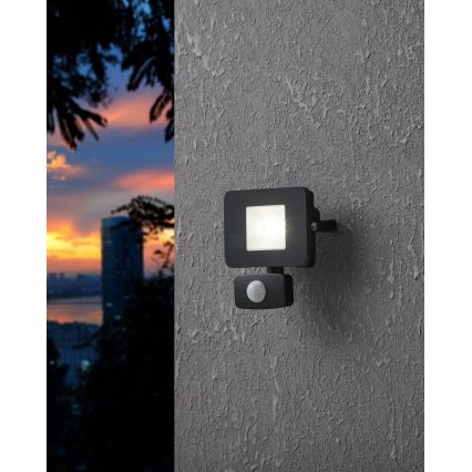 Eglo - LED Reflektor z czujnikiem LED/10W/230V