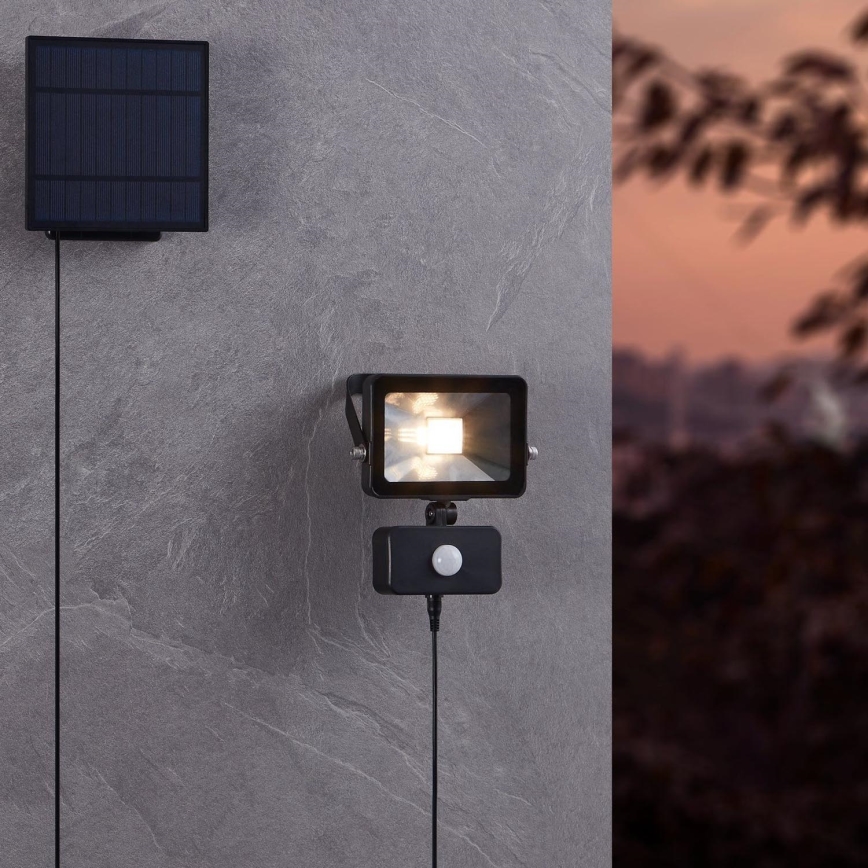 Eglo - LED Solarny naświetlacz z czujnikiem 15xLED/0,03W/3,7V 2600 mAh IP44