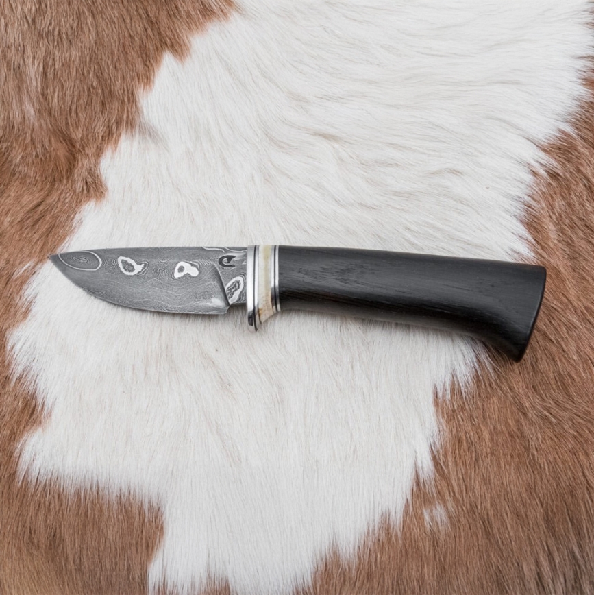 Ekskluzywny nóż damasceński 8,6 cm dąb/kość wielbłądzia