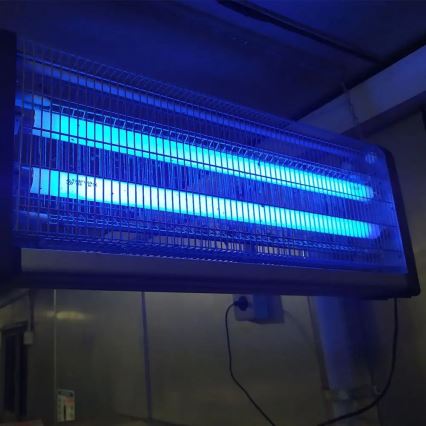 Elektryczna pułapka na owady 2x15W/230V 100m2