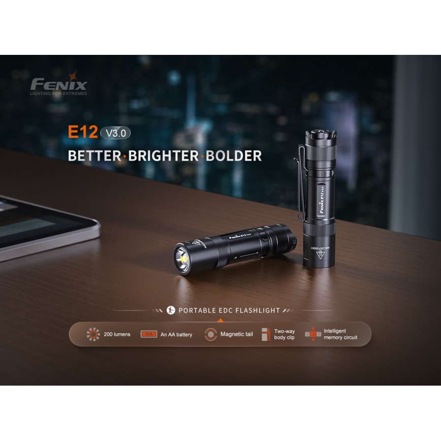 Fenix E12V30 - ładowalna latarka LED z regulacją jasności, 1×AA (2000 mAh), IP68, 200 lm, do 100 h, czarna