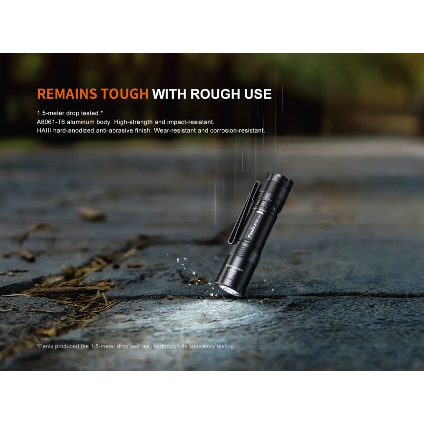 Fenix E12V30 - ładowalna latarka LED z regulacją jasności, 1×AA (2000 mAh), IP68, 200 lm, do 100 h, czarna