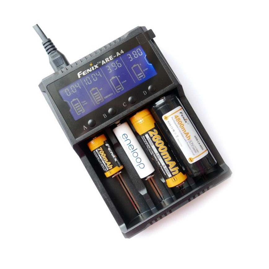 Fenix FENAREA4 - Ładowarka baterii 4xLi-ion/AAA/AA/C 5V