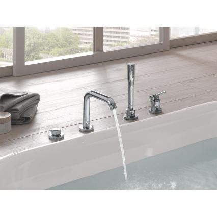 GROHE 19578001 - Czterootworowa bateria wannowa ESSENCE 197 mm, błyszczący chrom