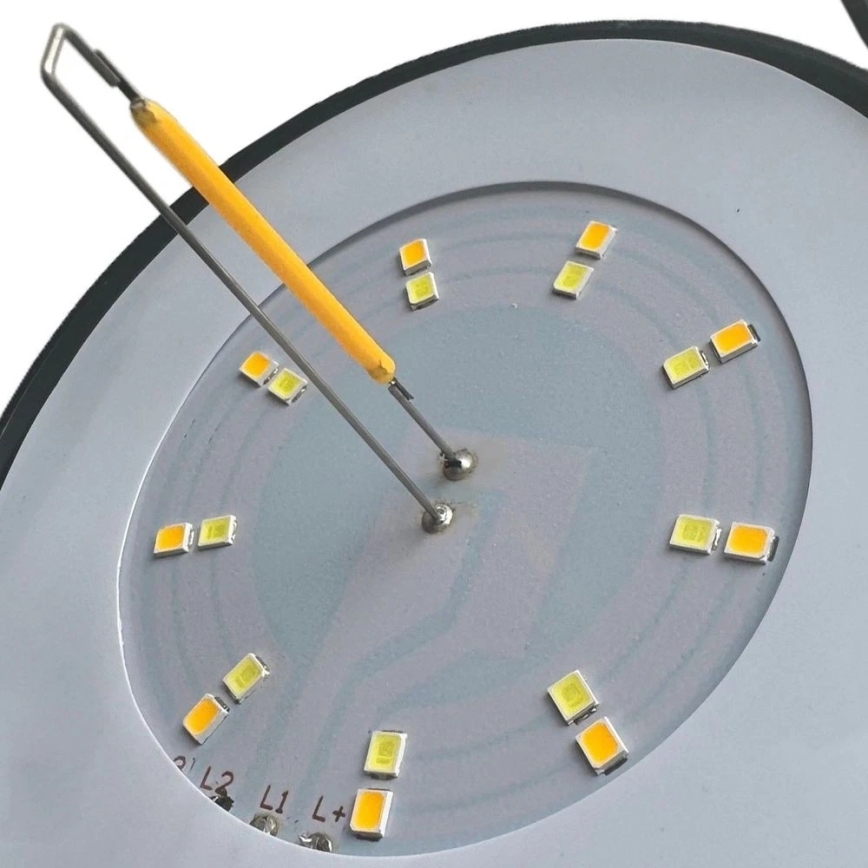 Grundig - Latarka kempingowa LED/3xAA 3000/4500/6000K IP44 czarna