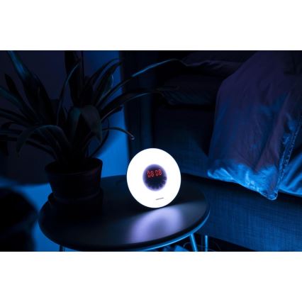 Grundig - LED RGB Ściemniana lampka nocna z budzikiem i radiem FM LED/5V/3xAAA