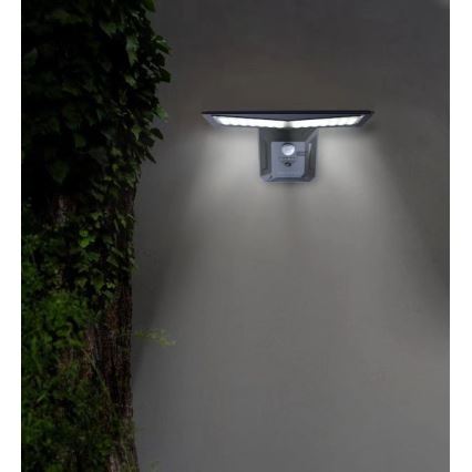 LED Kinkiet solarny z czujnikiem LED/2,6W/5,5V IP65 1800 mAh czarny