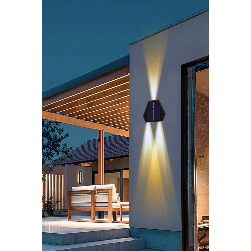 LED Solarna lampa ścienna z czujnikiem LED/2W/5V IP54 1300 mAh