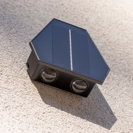 LED Solarna lampa ścienna z czujnikiem LED/2W/5V IP54 1300 mAh