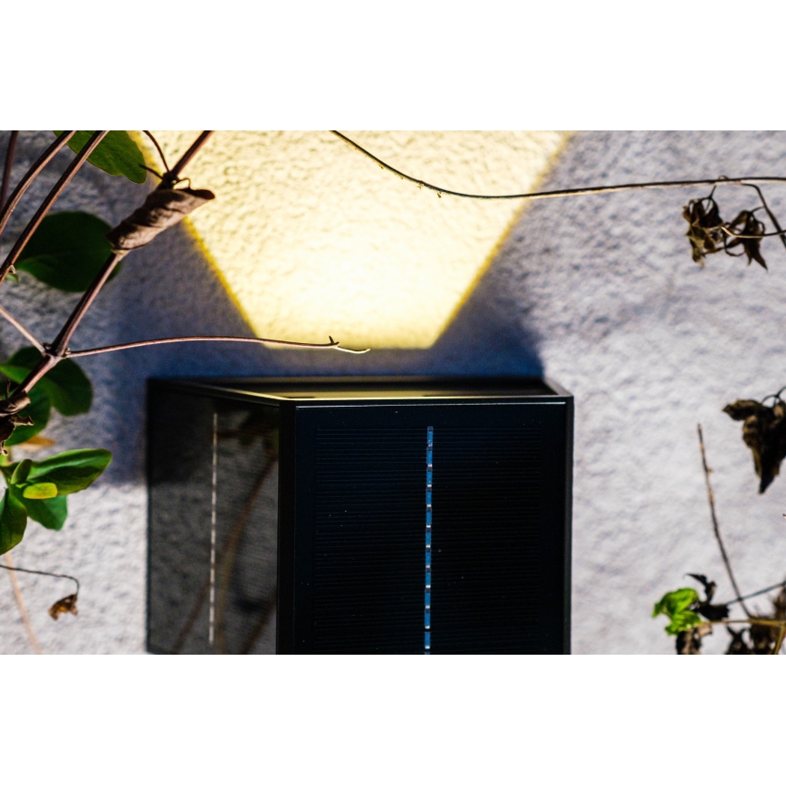 LED Solarna lampa ścienna z czujnikiem LED/2W/5V IP54 1300 mAh