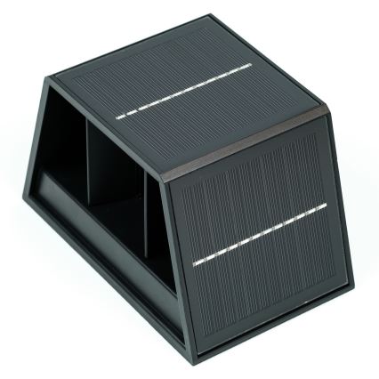 LED Solarna lampa ścienna z czujnikiem LED/2W/5V IP54 1300 mAh