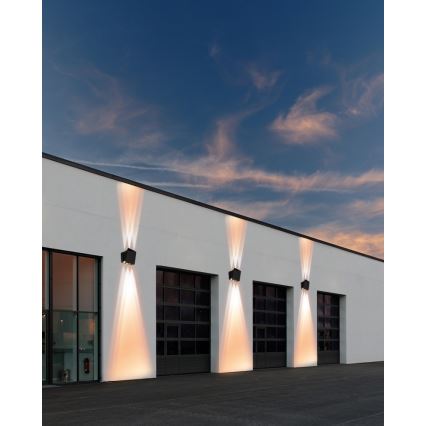 LED Kinkiet solarny z czujnikiem LED/2W/5V IP54 1300 mAh