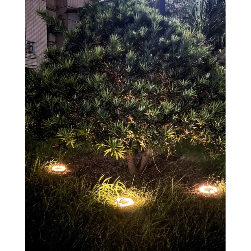 ZESTAW 4x LED zewnętrzne oświetlenie solarne z czujnikiem LED/0,048W/2V IP68 600 mAh
