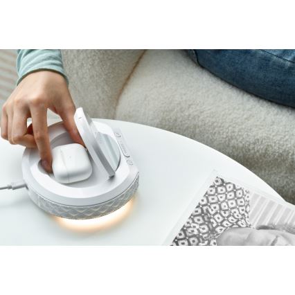 Budzik z wyświetlaczem LCD i bezprzewodową Qi ładowarką 27W/9V 220 mAh biały