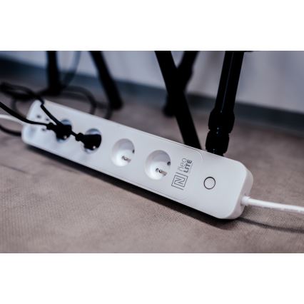 Immax NEO 07707L - Przedłużacz NEO LITE Smart 4AC + 4USB Wi-Fi Tuya 1,5m