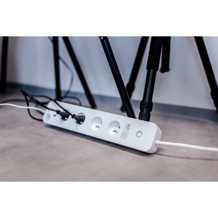 Immax NEO 07707L - Przedłużacz NEO LITE Smart 4AC + 4USB Wi-Fi Tuya 1,5m